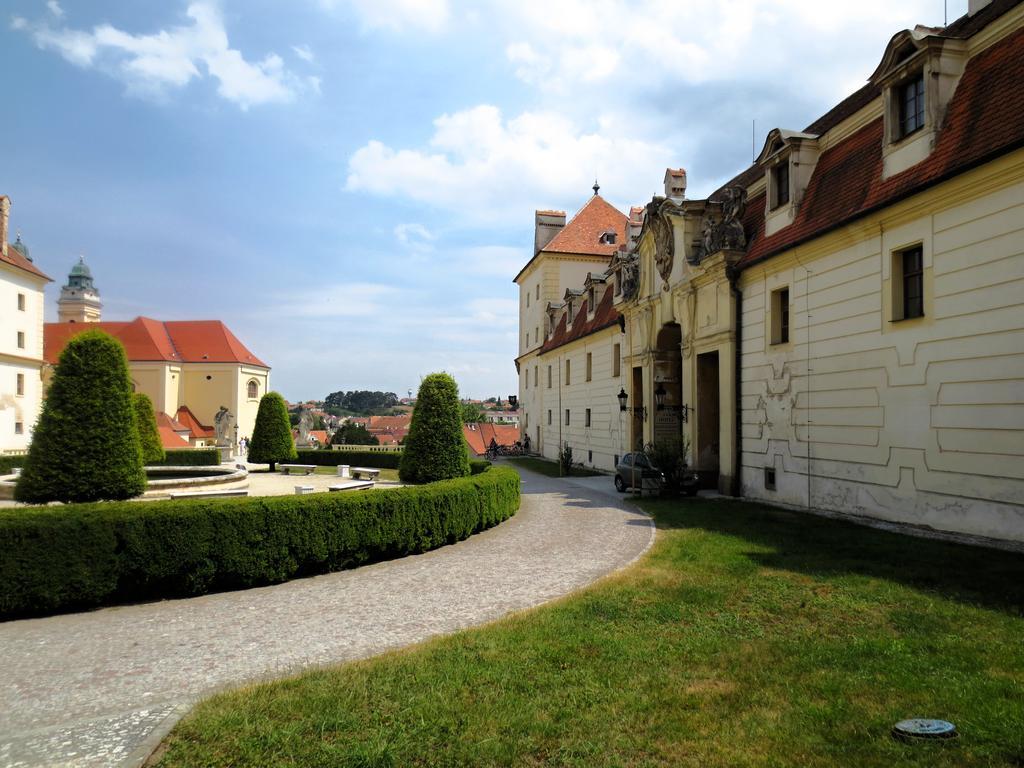 Hotel Hubertus Valtice Eksteriør bilde