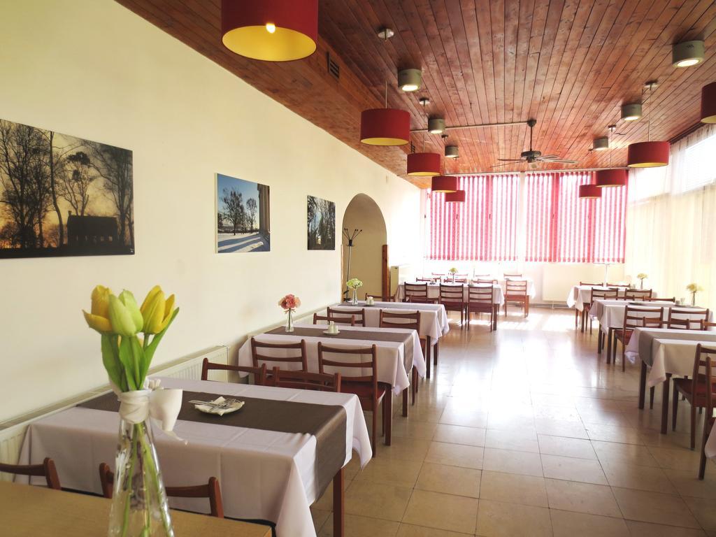 Hotel Hubertus Valtice Eksteriør bilde